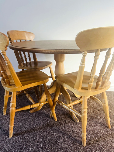 Round wooden dining table - round, 3